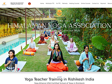 himalayanyogaashram.com